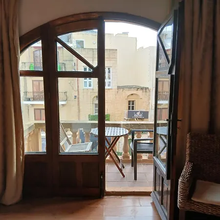 Gozo Duplex Overlooking Historic Piazza *