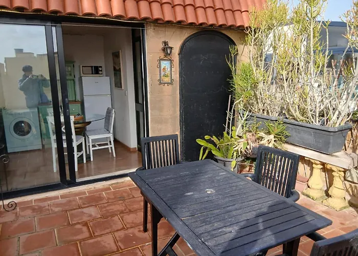 Gozo Duplex Overlooking Historic Piazza Appartement *